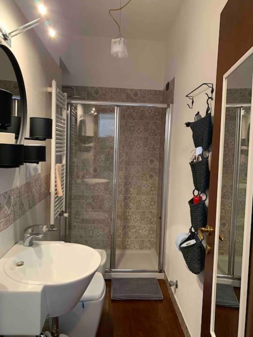 Comfortable Typical Old Style Apartment Milan Extérieur photo